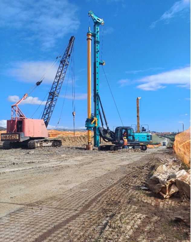 ZY160S is tackling 0.8m diameter, 25m deep piles through mixed soil and hard interlayers with precision and adaptability.